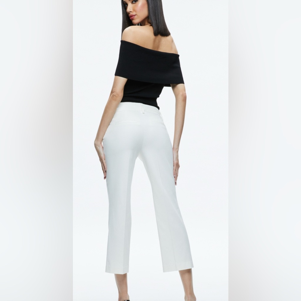 Alice + Olivia “Janis” Low Rise Crop Flare Pants. Ladies 6 - Picture 2 of 16